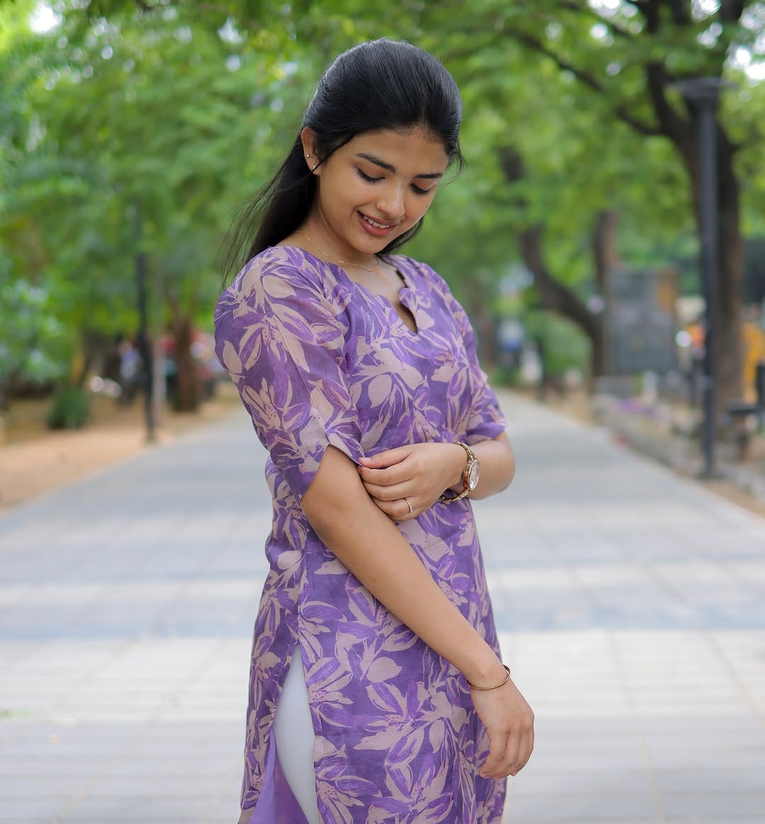 PURPLE TUSSAR KURTI WITH ELBOW SLEEVE
