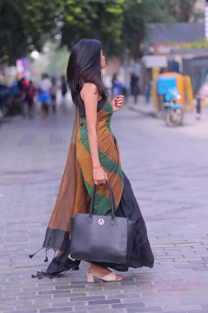 Thennagam Weave Saree