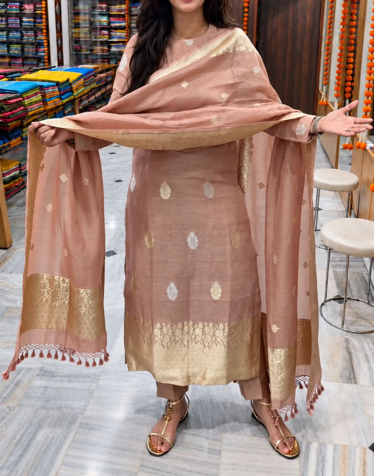 Aaboli Suit Zari Set