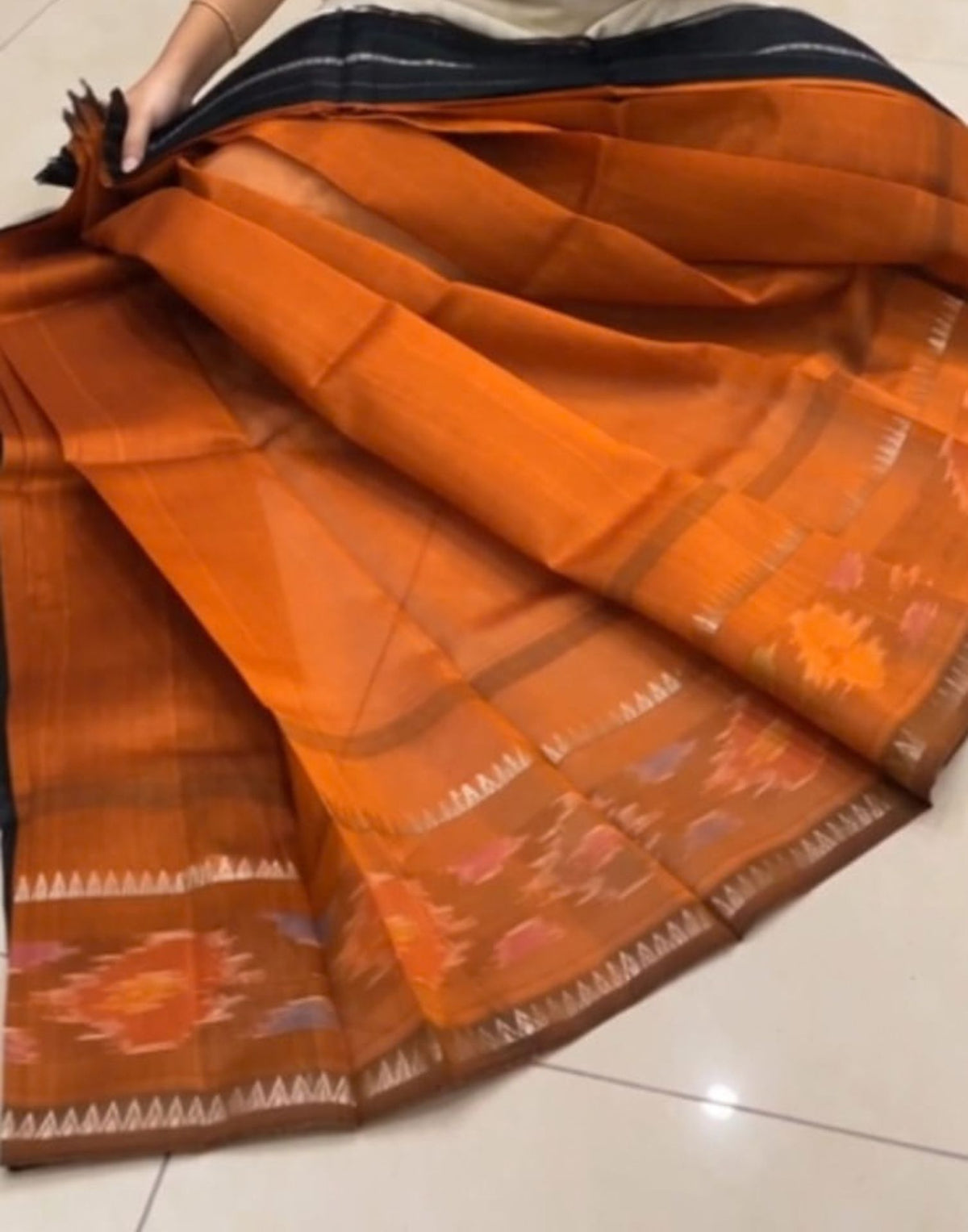 Pochampally Ikkat Silk Saree